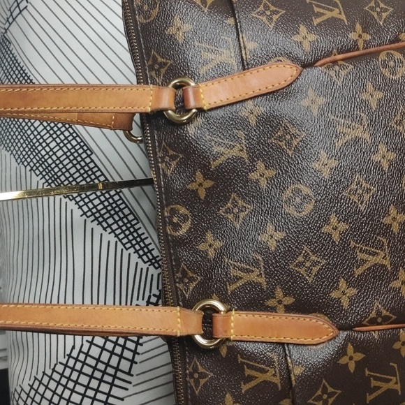 XXSold..Louise Vuitton Monogram totally PM tote handbag - Picture 3 of 11